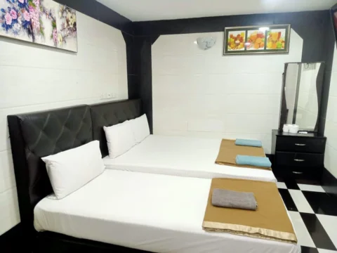 Triple Room